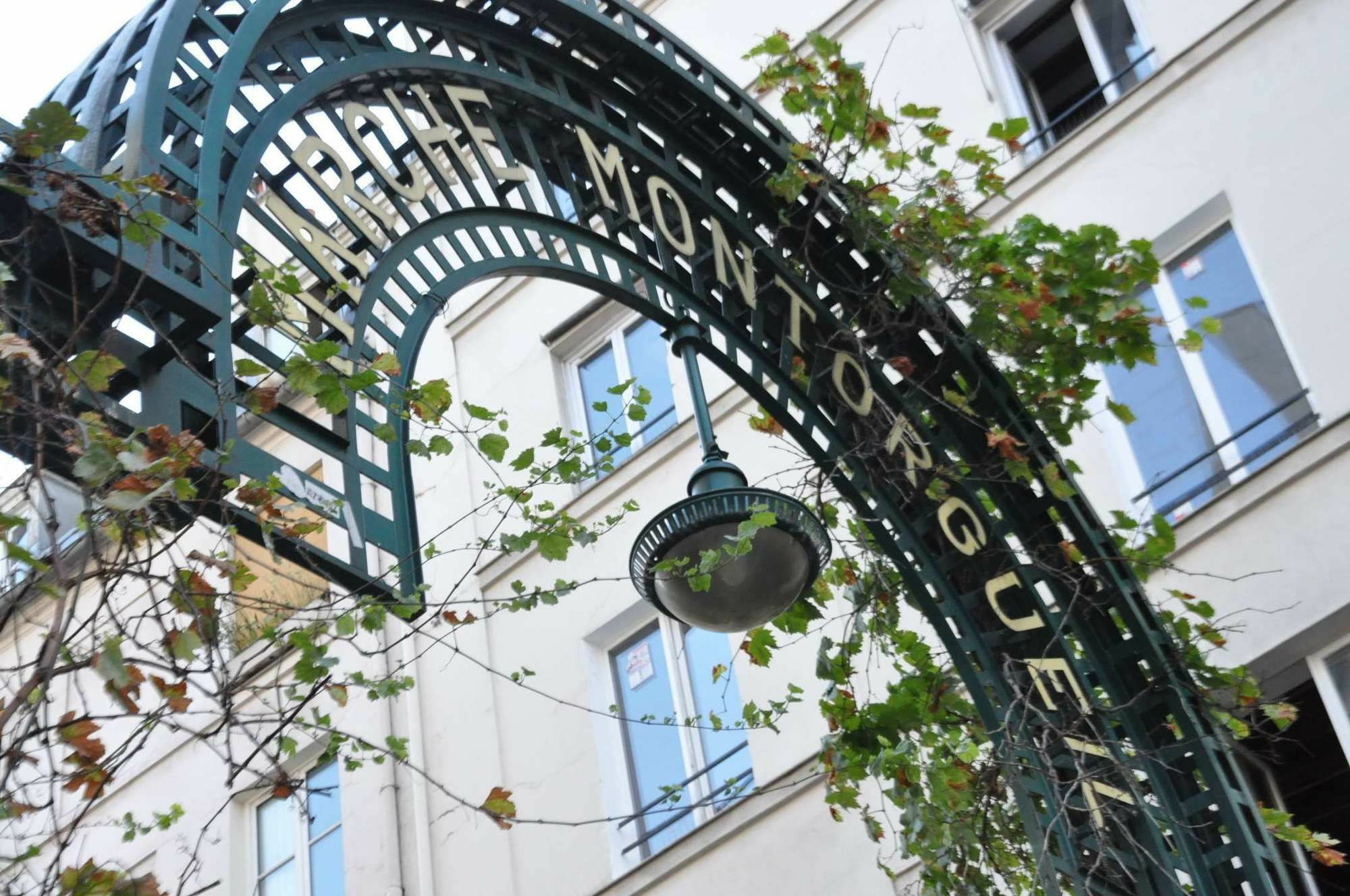 Appartement 68 - The Rolling Stones Flat Paris